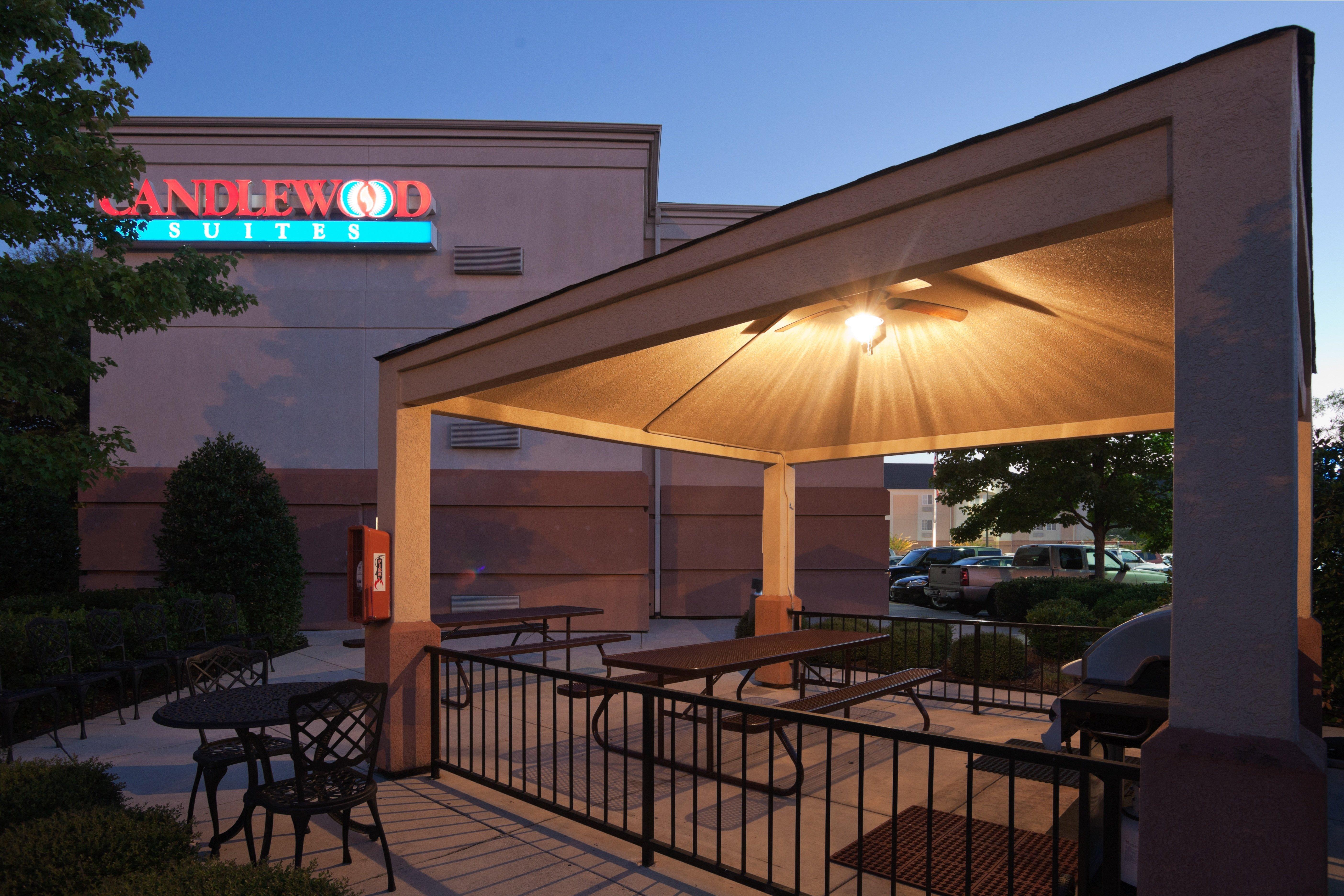 Sonesta Simply Suites Huntsville Research Park מראה חיצוני תמונה