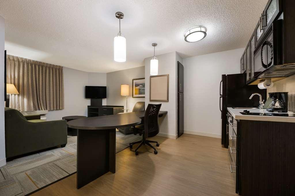 Sonesta Simply Suites Huntsville Research Park חדר תמונה