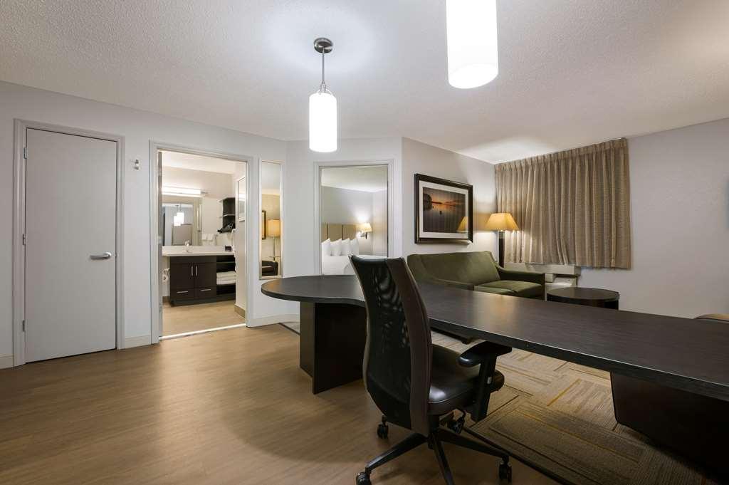 Sonesta Simply Suites Huntsville Research Park חדר תמונה