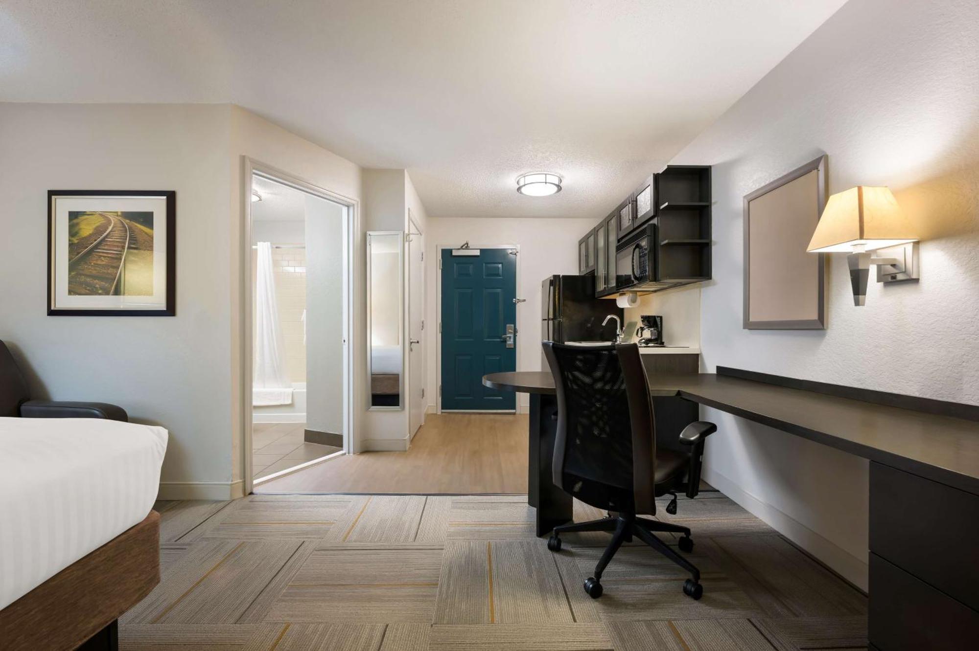 Sonesta Simply Suites Huntsville Research Park מראה חיצוני תמונה