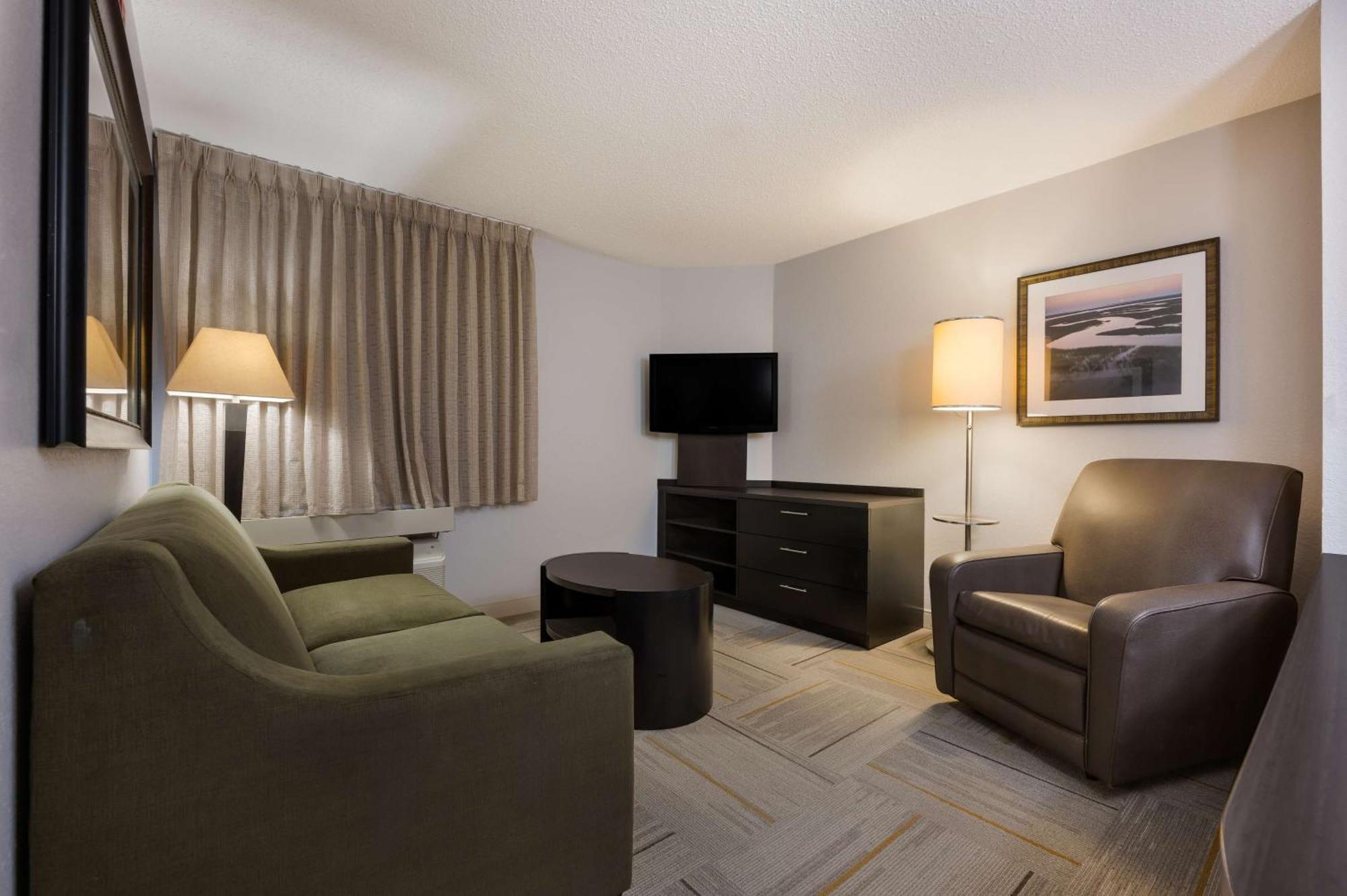 Sonesta Simply Suites Huntsville Research Park מראה חיצוני תמונה