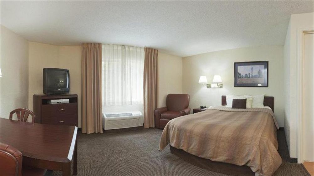 Sonesta Simply Suites Huntsville Research Park מראה חיצוני תמונה