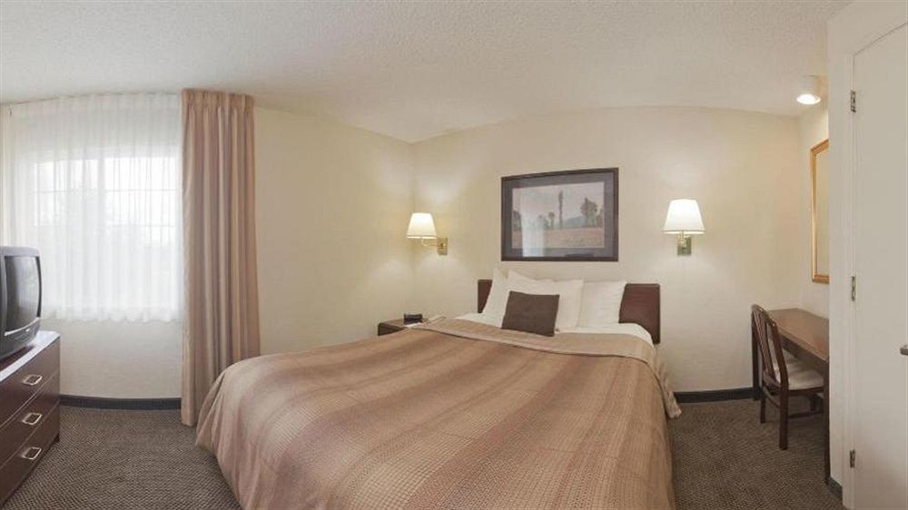 Sonesta Simply Suites Huntsville Research Park מראה חיצוני תמונה