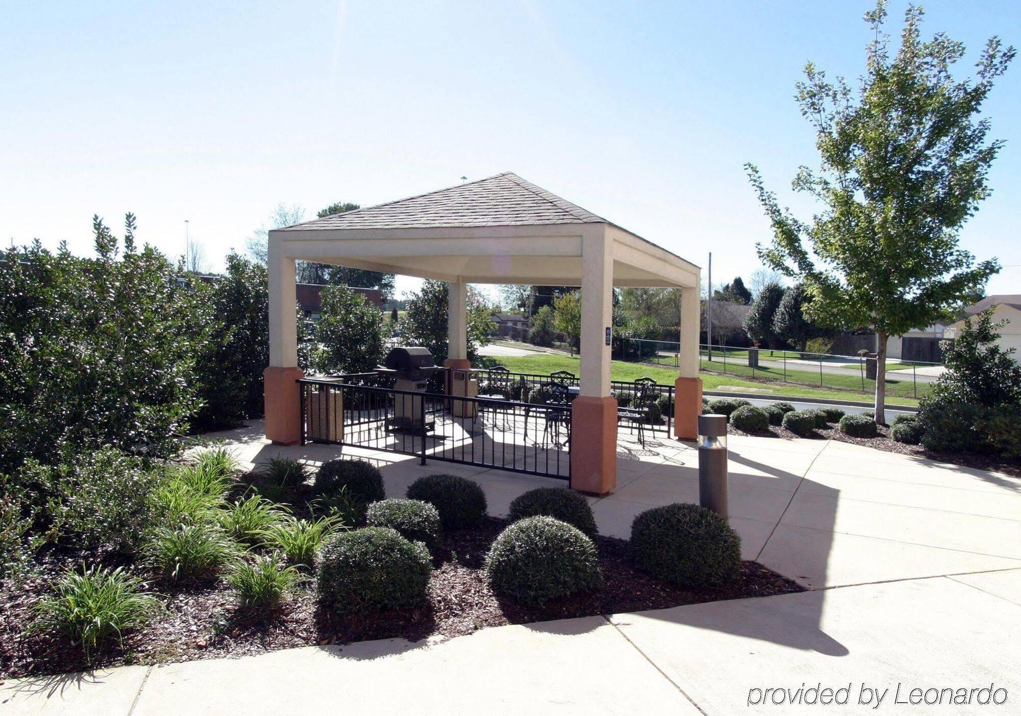 Sonesta Simply Suites Huntsville Research Park מראה חיצוני תמונה